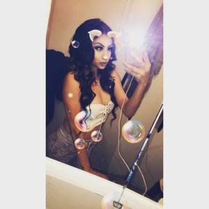 Meet your Posher, Celeste